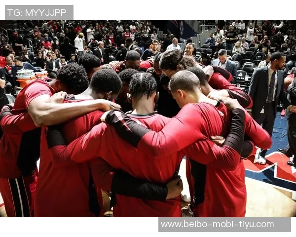 安吉尔里斯亲临芝加哥为魔术加油助威引发热议 安吉尔里斯亲临芝加哥为魔术加油助威引发热议